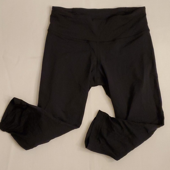 lululemon athletica Pants - lululemon Capri Leggings - Black